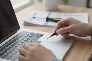 How to Fix a Broken Key on a Laptop: Troubleshooting Tips